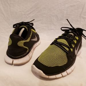Nike Boys 2013 Free 5.0 LE (GS) #631567-001 Black Green Running Shoes Size 7Y